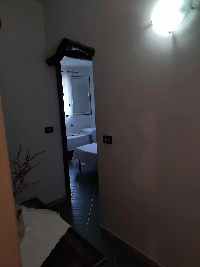 Casa Leonardo Lägenhet Tertenìa
