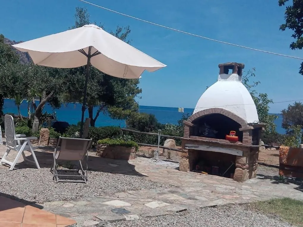 Casa Leonardo Lägenhet Tertenìa